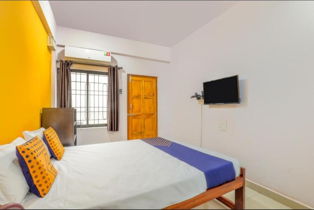 Prakash Holiday Inn อารัมบล ภายนอก รูปภาพ