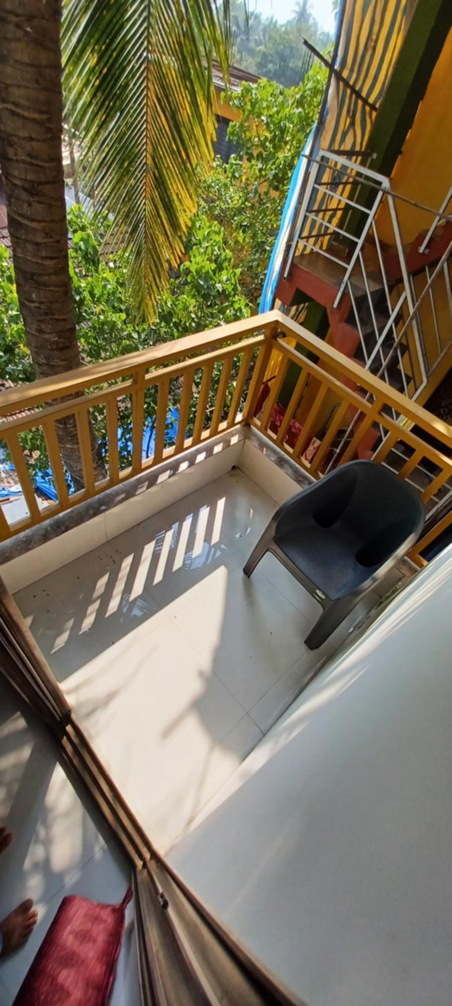 Prakash Holiday Inn อารัมบล ภายนอก รูปภาพ