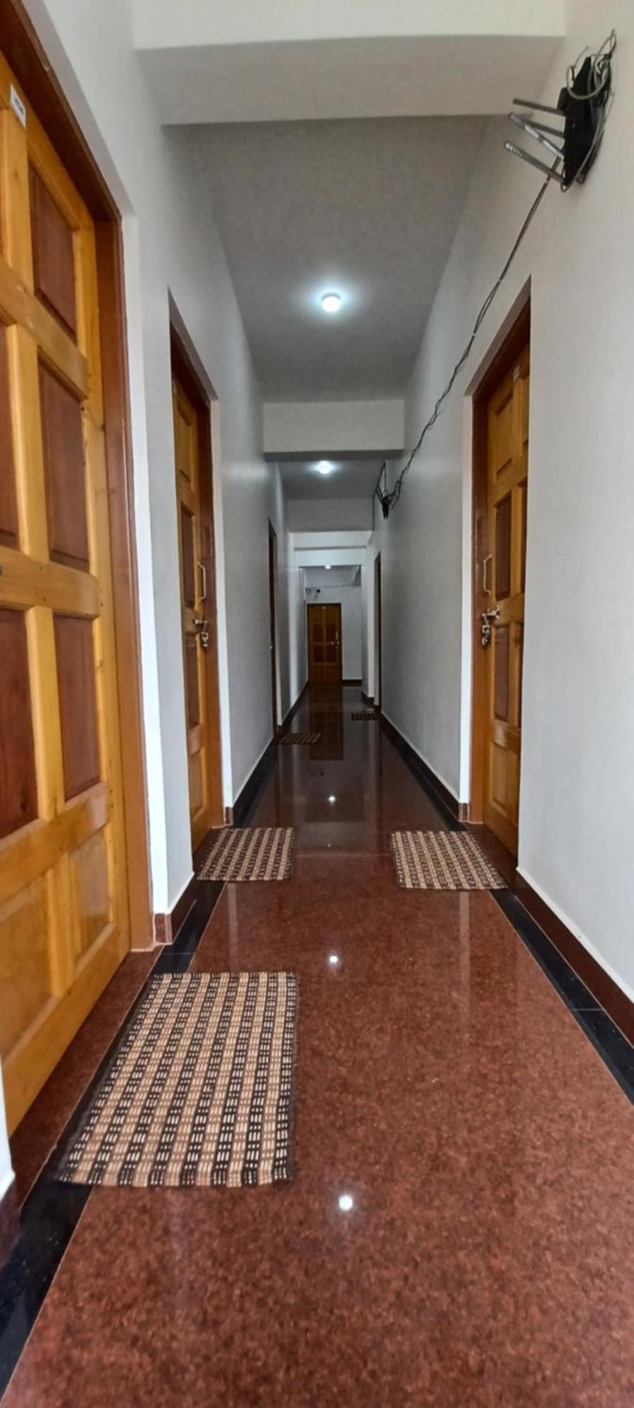 Prakash Holiday Inn อารัมบล ภายนอก รูปภาพ