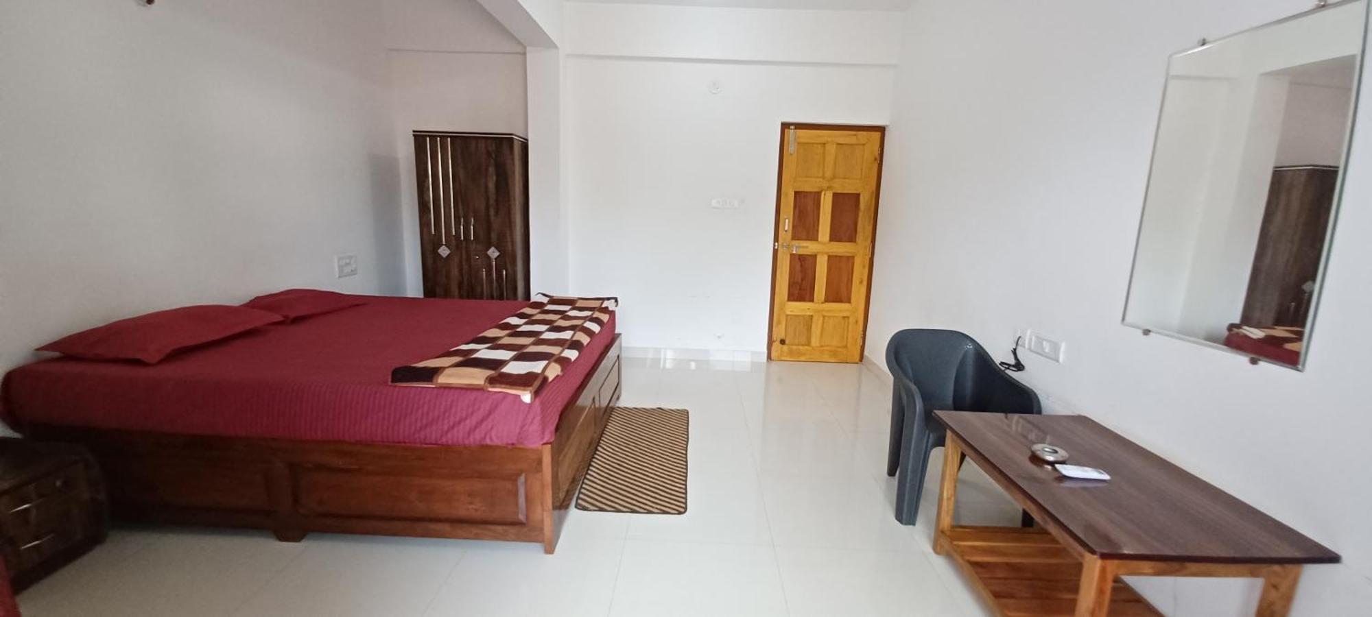 Prakash Holiday Inn อารัมบล ภายนอก รูปภาพ